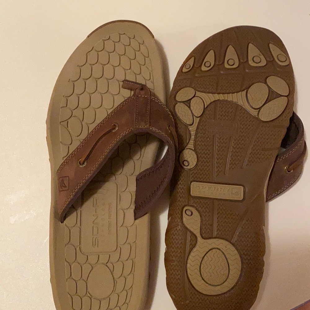 Sperry thong Flip flops